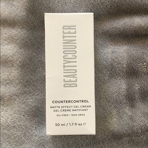 Beautycounter Matte Effect Gel Cream